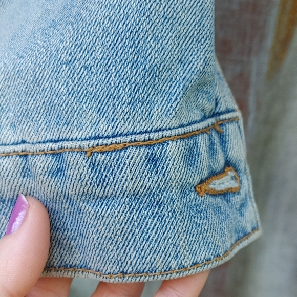 Sweet jean jacket with patch on back - Picture 7 of 14